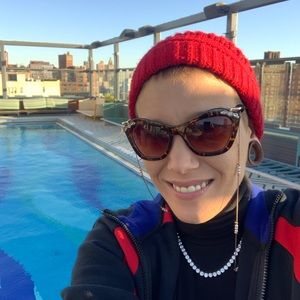 Meet your Posher, Nicole